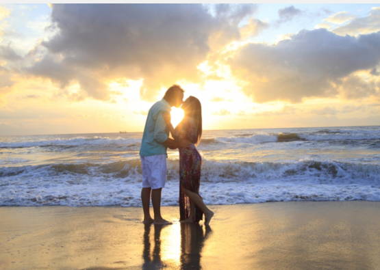 壁上土命和海中金命婚配好吗,土金夫妻相爱至百年