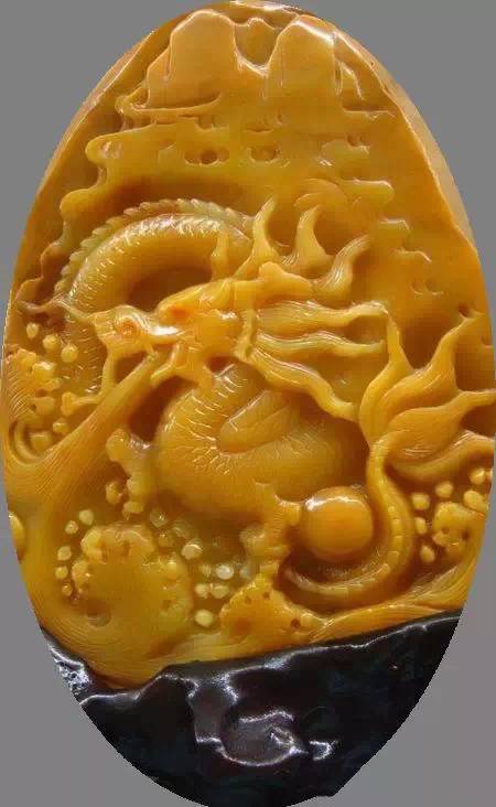 翡翠龙牌的寓意 翡翠龙牌适合哪些人戴